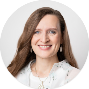 Алёна Артемьева