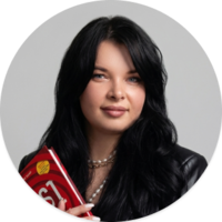 Алена Богомол