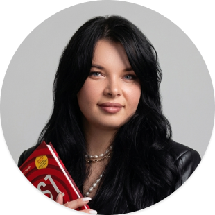 Алена Богомол